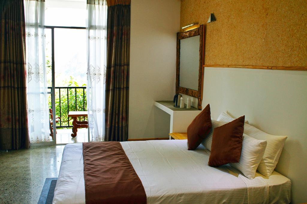 The Tenth Hotel Ella Room photo